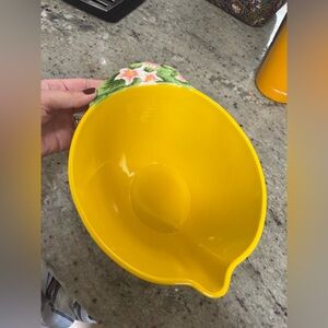 Temptations “Figural Fruit” Lemon 2qt Ceramic Bowl